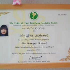 All unsere Mitarbeiterinnen sind als Masseurin (Thai-Massage) ausgebildet und zertifiziert